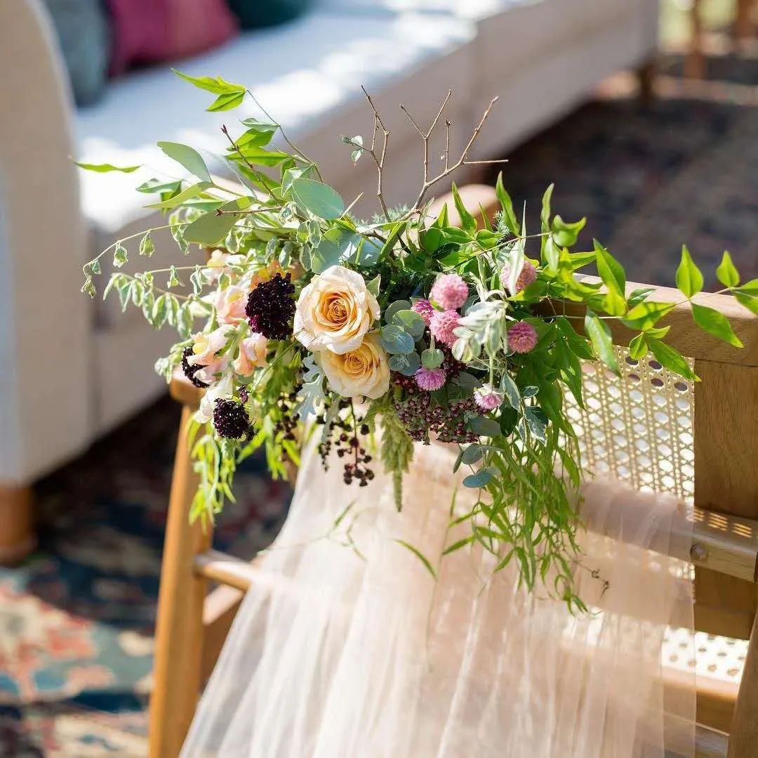 博思花藝婚慶教育，婚慶培訓(xùn)，花藝培訓(xùn)，插花培訓(xùn)，花藝師培訓(xùn)，主持人培訓(xùn)，商務(wù)主持人培訓(xùn)，花店運(yùn)營培訓(xùn)，花店全系統(tǒng)營銷，小白開花店，小白學(xué)主持，金璽棠婚慶酒店，金璽棠總部，鄭州金麻雀教育科技有限公司